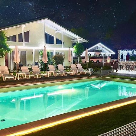 Casa Augsburg Hotell Băneşti Eksteriør bilde