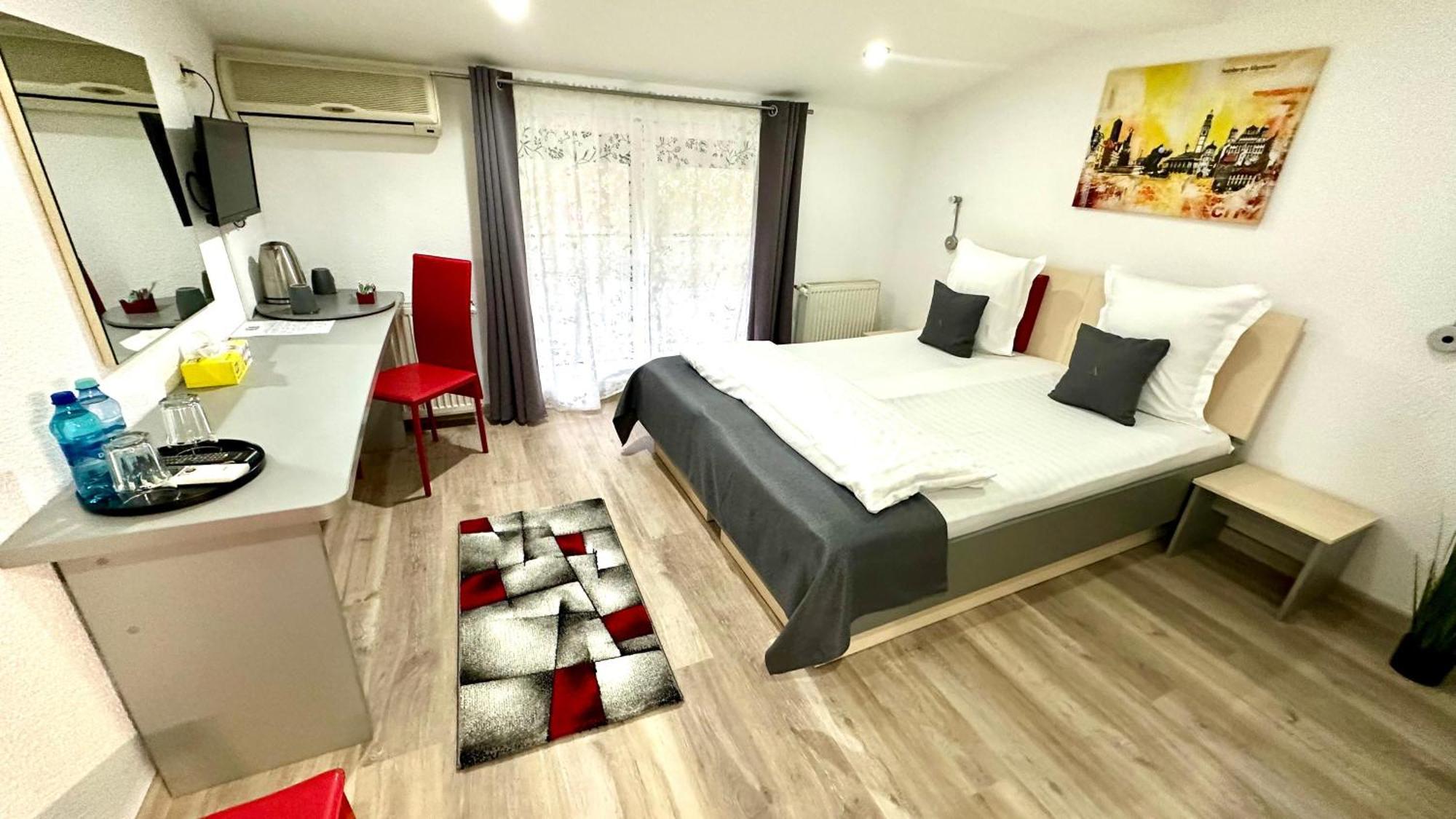 Casa Augsburg Hotell Băneşti Eksteriør bilde